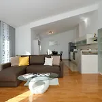 Adela Apartment *