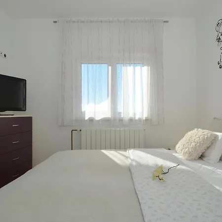 Apartment Adela *