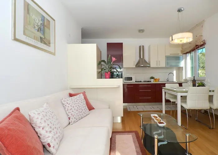 Adela Apartamento Solin