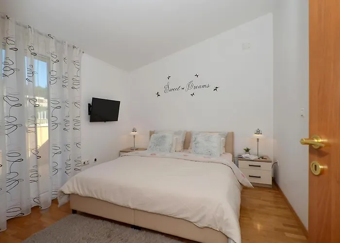 Apartamento Adela *